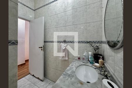 Casa à venda com 290m², 4 quartos e 2 vagasBanheiro Social 