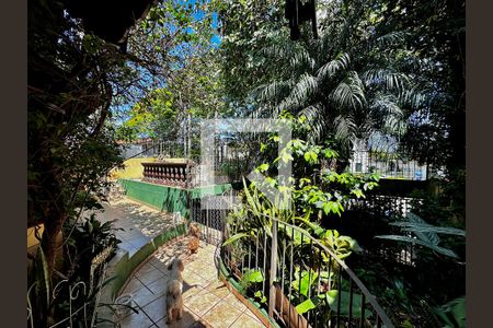 Casa à venda com 290m², 4 quartos e 2 vagasEntrada