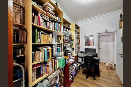 Casa à venda com 290m², 4 quartos e 2 vagasQuarto 4