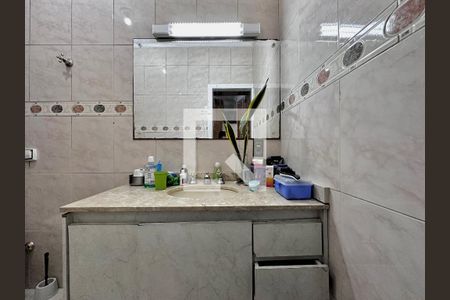 Casa à venda com 290m², 4 quartos e 2 vagasBanheiro Suíte 2