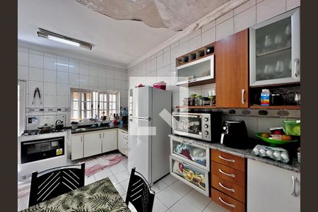 Casa à venda com 290m², 4 quartos e 2 vagasCozinha 