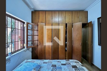 Casa à venda com 290m², 4 quartos e 2 vagasSuíte 2