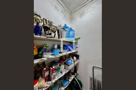 Casa à venda com 290m², 4 quartos e 2 vagasDespensa