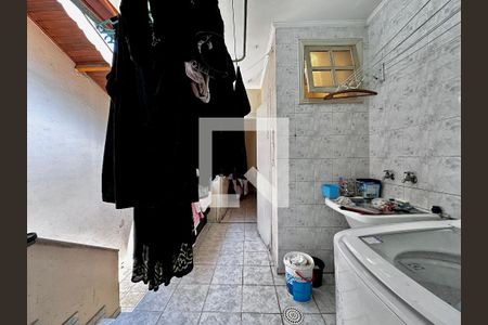 Casa à venda com 290m², 4 quartos e 2 vagasÁrea de Serviço