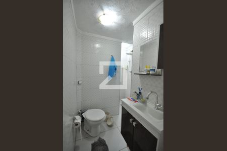 Casa à venda com 180m², 3 quartos e 2 vagasBanheiro 2