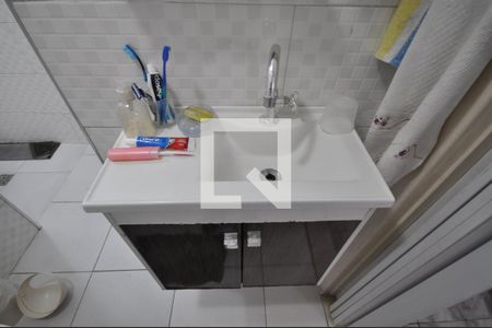 Casa à venda com 180m², 3 quartos e 2 vagasBanheiro 2