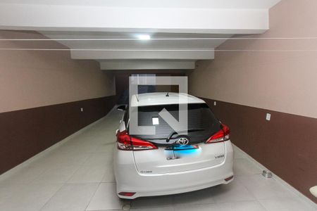 Casa à venda com 235m², 3 quartos e 6 vagas Casa à venda com 235m², 3 quartos e 6 vagasGaragem
