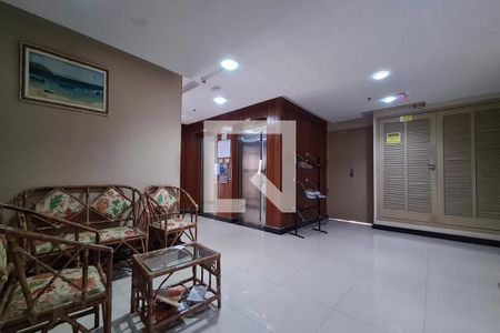 Apartamento à venda com 93m², 3 quartos e 1 vaga Apartamento à venda com 93m², 3 quartos e 1 vagaHall social