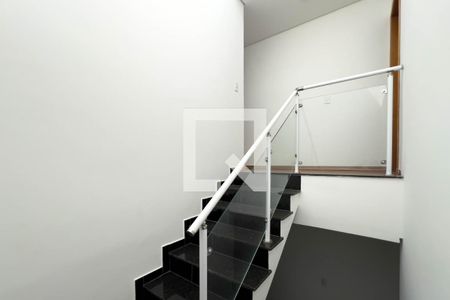 Casa à venda com 141m², 3 quartos e 3 vagas Casa à venda com 141m², 3 quartos e 3 vagasHall