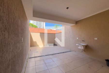 Casa à venda com 141m², 3 quartos e 3 vagas Casa à venda com 141m², 3 quartos e 3 vagasQuintal e área de serviço