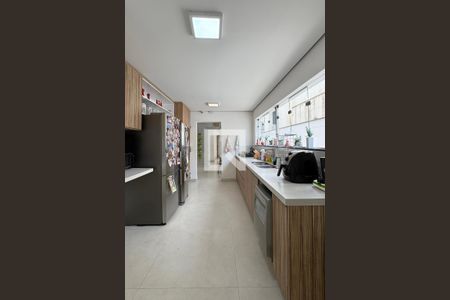 Casa de condomínio à venda com 385m², 4 quartos e 3 vagasCozinha