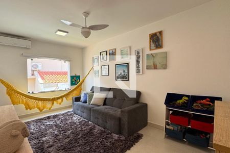 Casa de condomínio à venda com 385m², 4 quartos e 3 vagasSala de TV