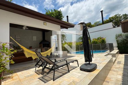 Casa de condomínio à venda com 385m², 4 quartos e 3 vagasQuintal