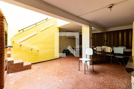 Casa à venda com 147m², 2 quartos e 3 vagas Casa à venda com 147m², 2 quartos e 3 vagasQuintal