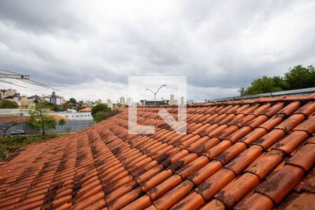 Casa à venda com 220m², 2 quartos e 2 vagas Casa à venda com 220m², 2 quartos e 2 vagasÁrea externa