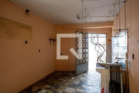 Casa à venda com 220m², 2 quartos e 2 vagas Casa à venda com 220m², 2 quartos e 2 vagasÁrea externa