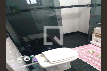 Casa à venda com 240m², 3 quartos e 5 vagas