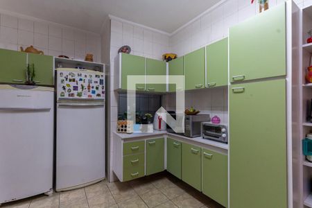 Casa à venda com 170m², 2 quartos e 2 vagas Casa à venda com 170m², 2 quartos e 2 vagasCozinha