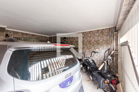 Casa à venda com 129m², 4 quartos e 2 vagas Casa à venda com 129m², 4 quartos e 2 vagasGaragem