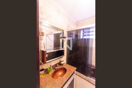 Casa à venda com 129m², 4 quartos e 2 vagas Casa à venda com 129m², 4 quartos e 2 vagasBanheiro