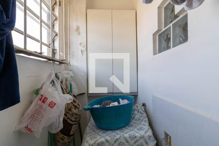 Apartamento à venda com 84m², 2 quartos e 1 vaga Apartamento à venda com 84m², 2 quartos e 1 vagaCozinha e Área de Serviço