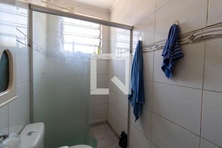 Apartamento à venda com 84m², 2 quartos e 1 vaga Apartamento à venda com 84m², 2 quartos e 1 vagaBanheiro
