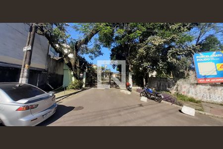 Casa de condomínio à venda com 250m², 2 quartos e 3 vagas Casa de condomínio à venda com 250m², 2 quartos e 3 vagasFachada
