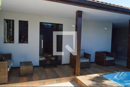 Casa de condomínio à venda com 250m², 2 quartos e 3 vagas Casa de condomínio à venda com 250m², 2 quartos e 3 vagasVaranda