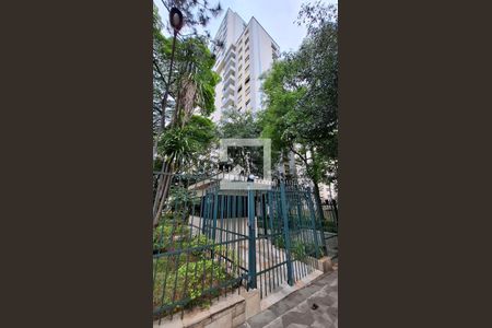 Apartamento para alugar com 250m², 3 quartos e 1 vaga Apartamento para alugar com 250m², 3 quartos e 1 vagaFachada do Prédio