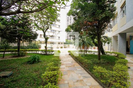 Apartamento para alugar com 250m², 3 quartos e 1 vaga Apartamento para alugar com 250m², 3 quartos e 1 vagaÁrea Comum - Jardim