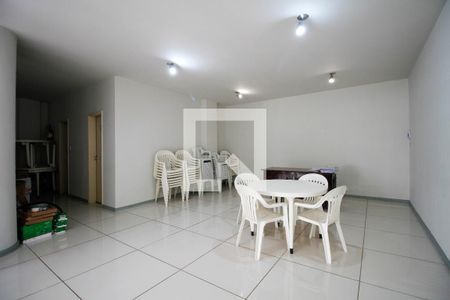 Apartamento para alugar com 250m², 3 quartos e 1 vaga Apartamento para alugar com 250m², 3 quartos e 1 vagaÁrea Comum - Salão de Festas