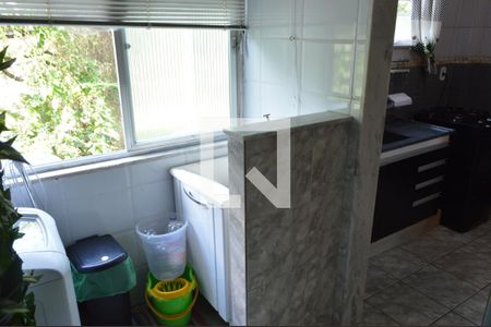 Apartamento à venda com 74m², 3 quartos e 1 vagaÁrea de Serviço