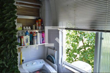 Apartamento à venda com 74m², 3 quartos e 1 vagaÁrea de Serviço