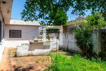 Casa à venda com 200m², 4 quartos e 1 vaga Casa à venda com 200m², 4 quartos e 1 vagaÁrea comum