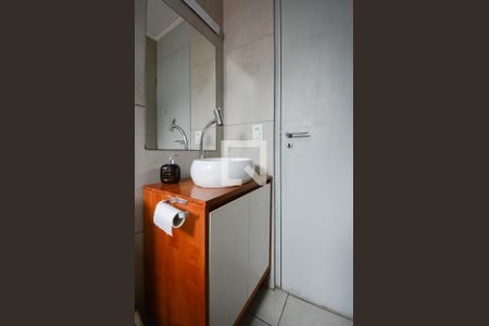 Apartamento à venda com 67m², 2 quartos e 1 vaga Apartamento à venda com 67m², 2 quartos e 1 vagaBanheiro Social