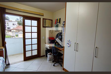 Casa à venda com 98m², 2 quartos e 2 vagasquarto 1 suíte