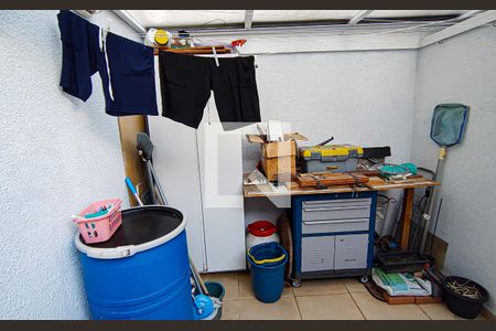 Casa à venda com 98m², 2 quartos e 2 vagasárea de serviço