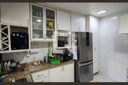 Casa à venda com 98m², 2 quartos e 2 vagascozinha