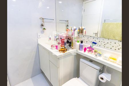 Apartamento à venda com 65m², 2 quartos e 1 vaga Apartamento à venda com 65m², 2 quartos e 1 vagaBanheiro