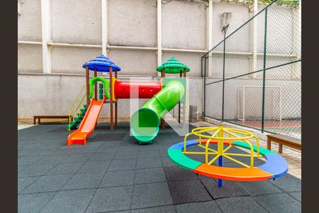 Apartamento à venda com 65m², 2 quartos e 1 vaga Apartamento à venda com 65m², 2 quartos e 1 vagaÁrea comum - Playground