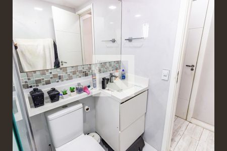 Apartamento à venda com 65m², 2 quartos e 1 vaga Apartamento à venda com 65m², 2 quartos e 1 vagaBanheiro da Suíte