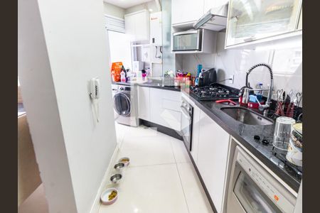 Apartamento à venda com 65m², 2 quartos e 1 vaga Apartamento à venda com 65m², 2 quartos e 1 vagaCozinha