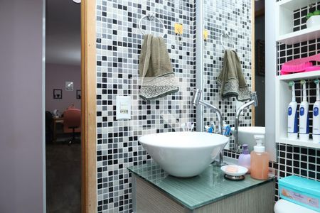 Apartamento à venda com 48m², 2 quartos e 1 vagaBanheiro 