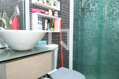 Apartamento à venda com 48m², 2 quartos e 1 vagaBanheiro 