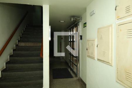 Apartamento à venda com 48m², 2 quartos e 1 vagaÁrea comum - Saguão do prédio