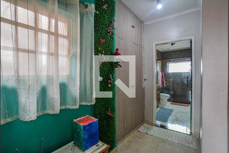 Casa à venda com 178m², 3 quartos e 4 vagas Casa à venda com 178m², 3 quartos e 4 vagasCorredor