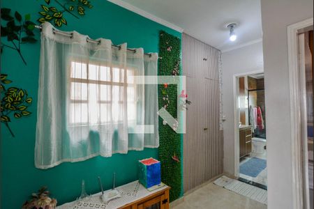 Casa à venda com 178m², 3 quartos e 4 vagas Casa à venda com 178m², 3 quartos e 4 vagasCorredor