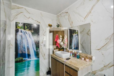 Casa à venda com 178m², 3 quartos e 4 vagas Casa à venda com 178m², 3 quartos e 4 vagasBanheiro