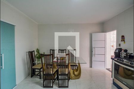 Casa à venda com 178m², 3 quartos e 4 vagas Casa à venda com 178m², 3 quartos e 4 vagasCozinha