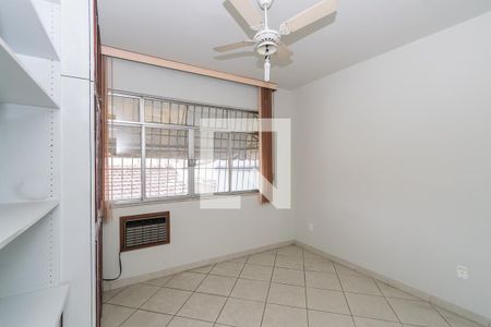 Apartamento à venda com 98m², 3 quartos e 1 vagaQuarto 2